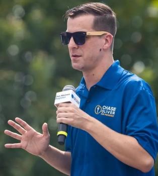 Image for Chase Oliver with ID of: 5958434