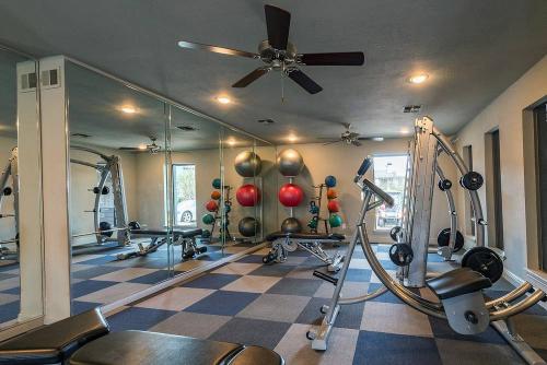 Image for Ashmore Apartments with ID of: 5981370