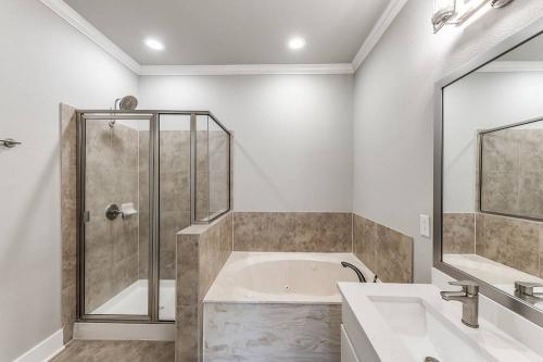 Image for Alys Apartments with ID of: 5982449