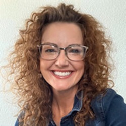 Image for Laura Ostrom with ID of: 6618620