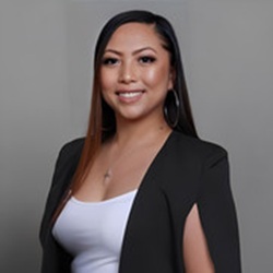 Image for Jennifer Bell with ID of: 6626661