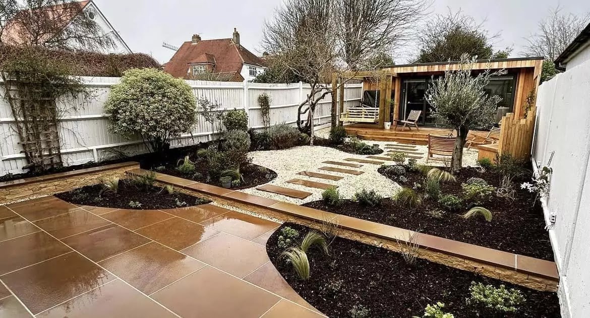 Image for Royal Gardens with ID of: 6048917