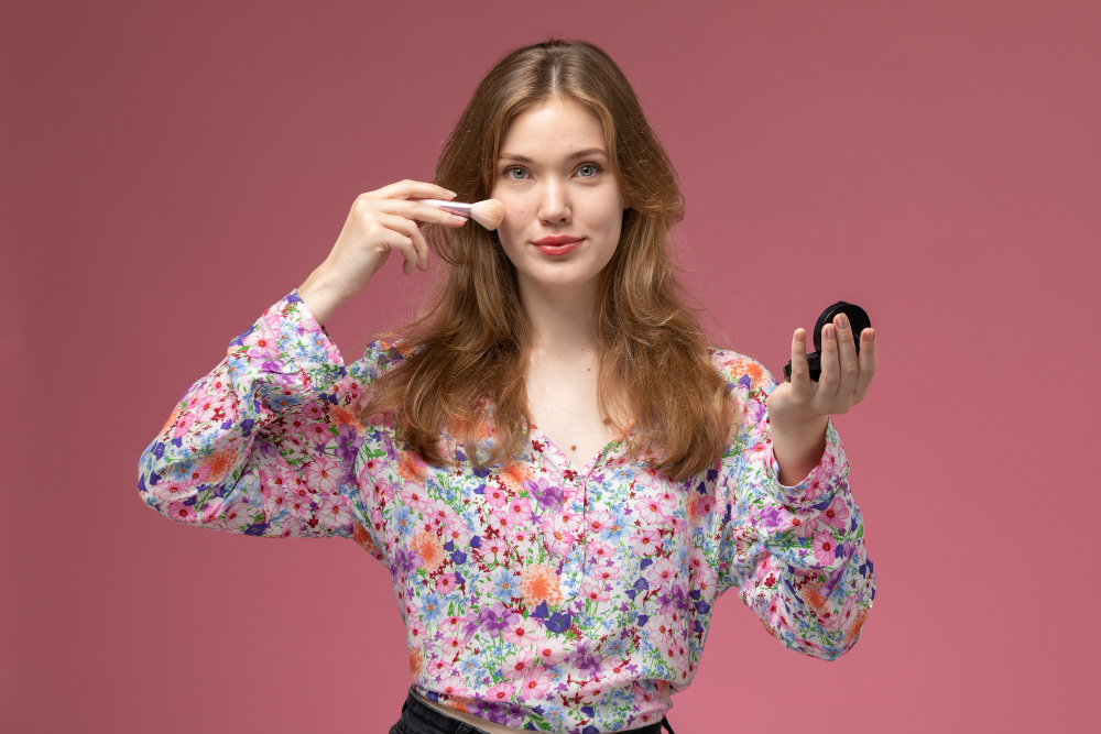 Image for Compact Powder Hacks Every Makeup Lover Should Know with ID of: 6655372