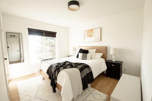 Image for Milton Airbnb Management with ID of: 6099209