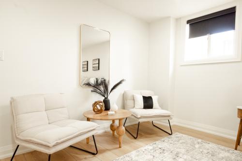 Image for Milton Airbnb Management with ID of: 6099210