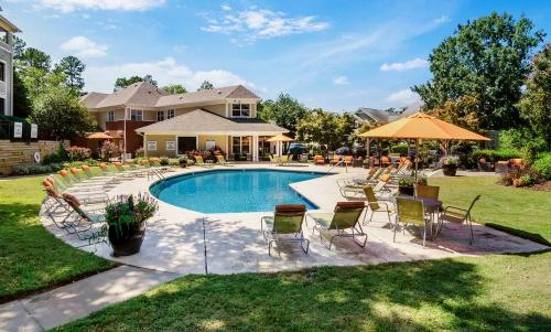 Image for The Ashton Apartments with ID of: 6157348