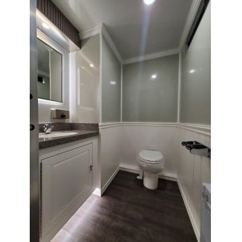 Image for Dynamic Washroom Rentals with ID of: 6182540