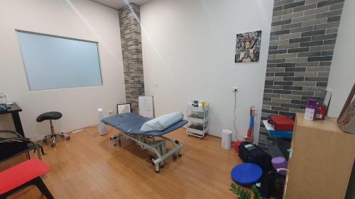 Image for Narrow Gate Physiotherapy Reception with ID of: 6186090