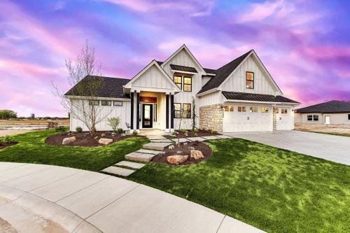 Image for Gardner Homes with ID of: 6195882
