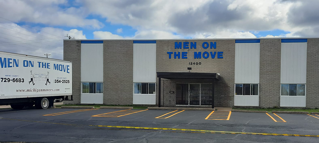 Image for Men On the Move with ID of: 6235744