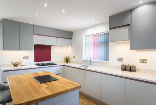 Image for PB Kitchens & Bathrooms with ID of: 6252933
