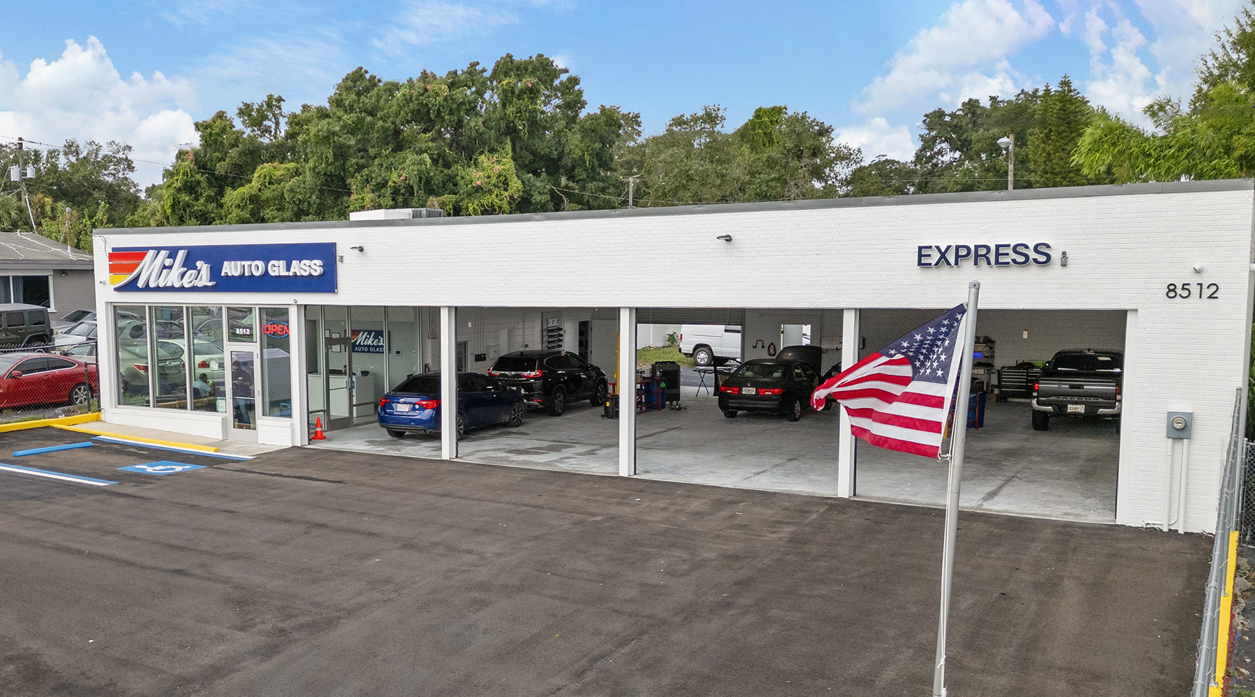Image for Mike's Auto Glass Express with ID of: 6268102