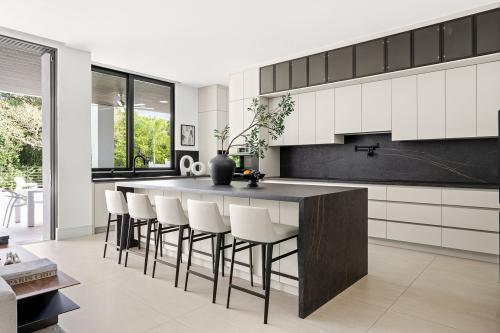 Image for Laure Nell Interiors with ID of: 6273379