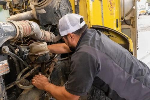 Image for L&T Truck Repair with ID of: 6279856