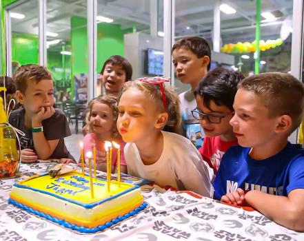Image for Airbound Trampoline Park with ID of: 6288638