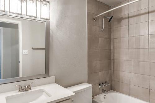 Image for Lexington Apartments with ID of: 6294288