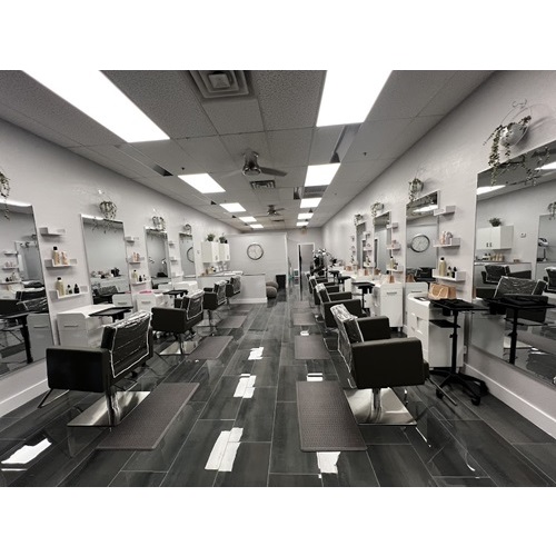 Image for The Savvy Stylist-Gilbert with ID of: 6355790