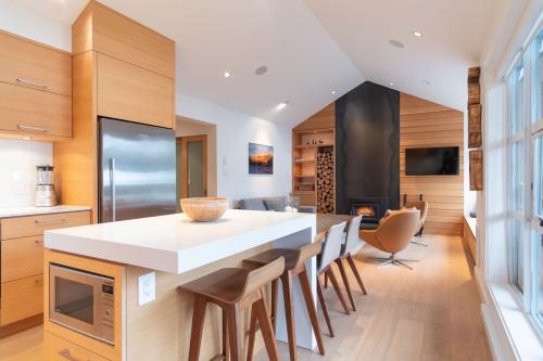 Image for Outpost Whistler with ID of: 5994812