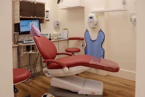 Image for Dentist on Dundas with ID of: 6386985