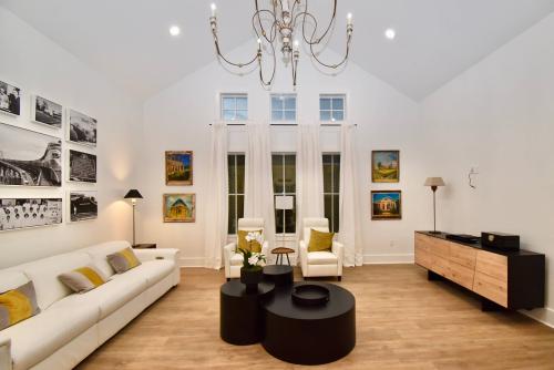 Image for Peristyle Residences - The Jefferson with ID of: 6396659