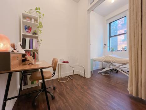 Image for Hima Acupuncture with ID of: 6405496