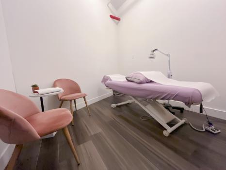 Image for Hima Acupuncture with ID of: 6405498
