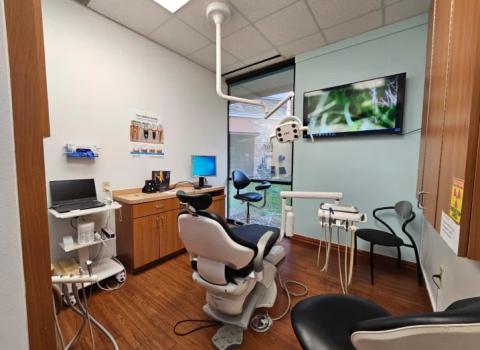 Image for Titanium Dental & Implants with ID of: 6405634