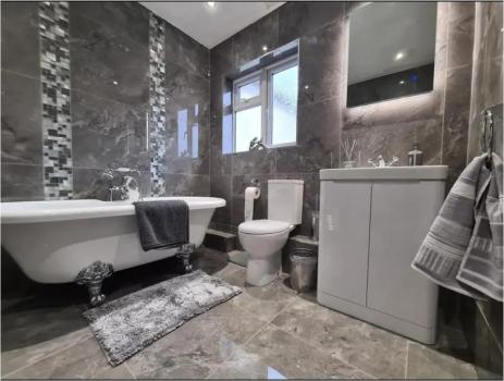 Image for Mermaid Bathrooms with ID of: 6412237