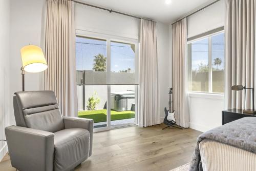 Image for House of Shades with ID of: 6415131