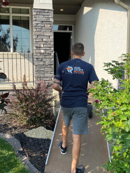 Image for Real Estate Movers LTD with ID of: 6415273