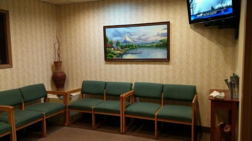 Image for Henner Dental Associates with ID of: 6423973