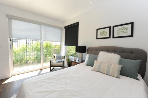 Image for Arjay's Window Fashions with ID of: 6434315