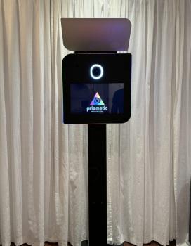 Image for Prismatic Photo Booth with ID of: 6449538