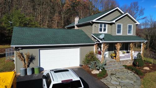Image for RWB Roofing & Construction Inc with ID of: 6502826