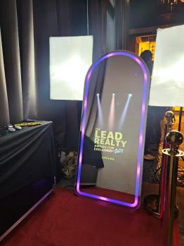 Image for Aura Booths with ID of: 6509384