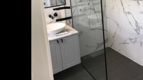 Image for Showerland with ID of: 6533603