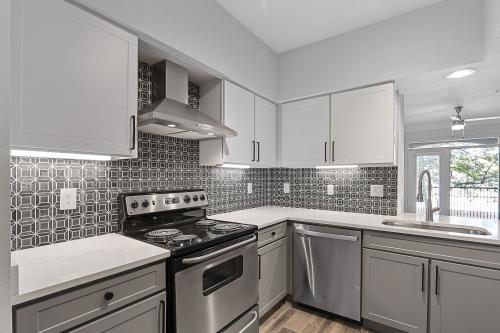 Image for Kimpton Apartments with ID of: 6541405