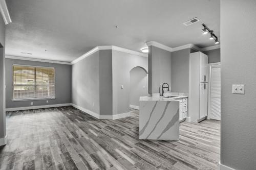 Image for Florence Apartments with ID of: 6541651