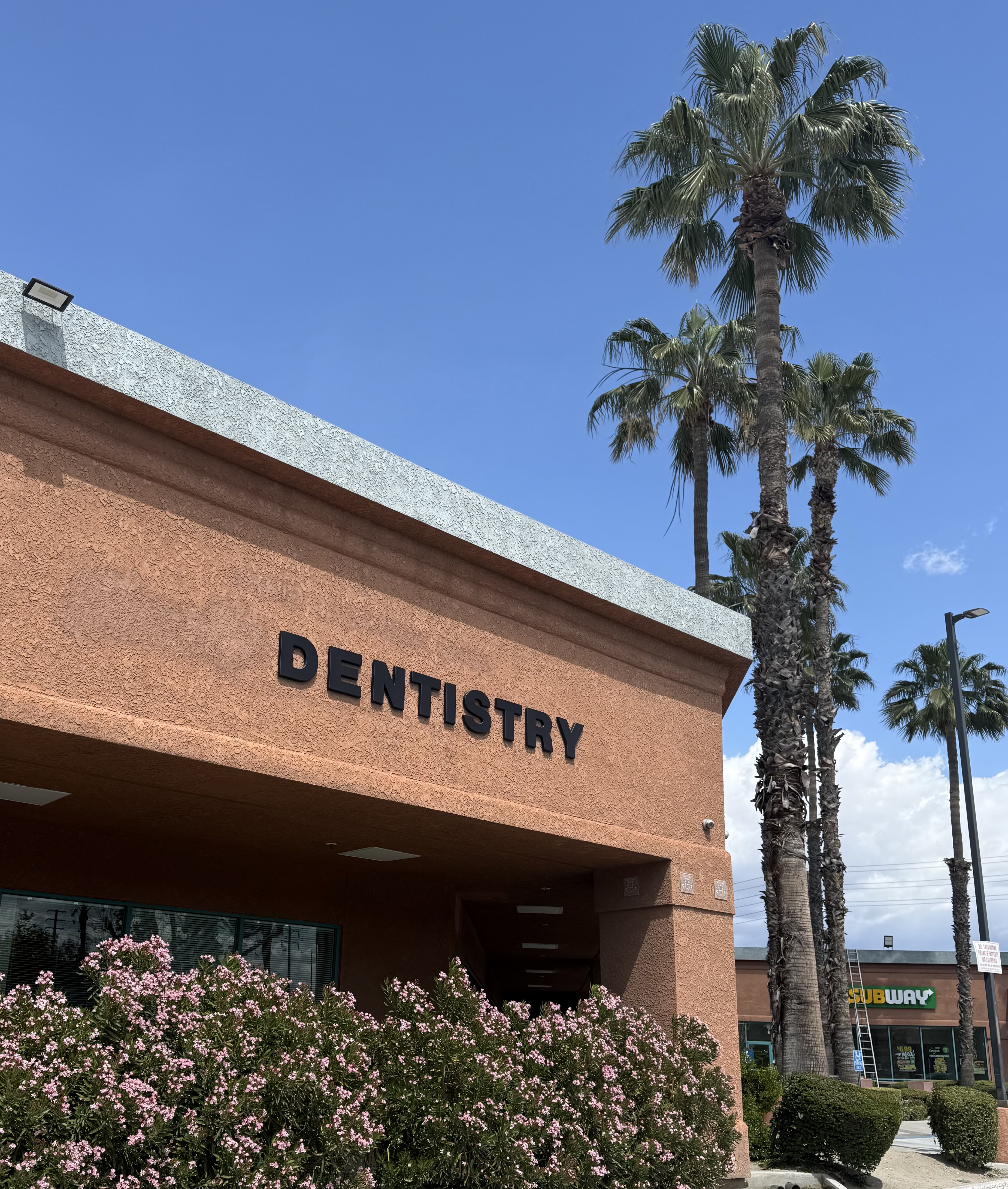 Image for Dental Lounge with ID of: 6545852