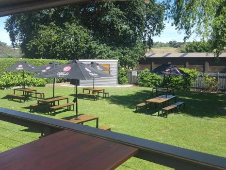 Image for Oakbank Hotel with ID of: 6546510
