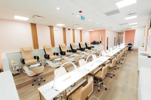 Image for Oracle Nails & Beauty Bar with ID of: 6553594