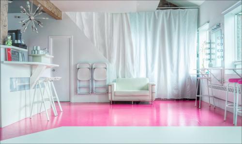 Image for Pink Floor Studios with ID of: 6555992