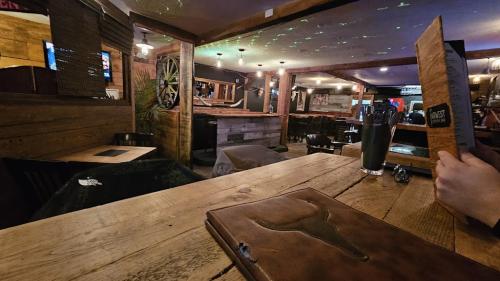 Image for Farwest Country Bar with ID of: 6571991