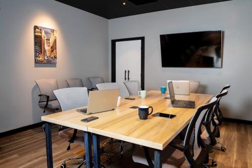Image for Elevate Coworking and Office Space with ID of: 6587836