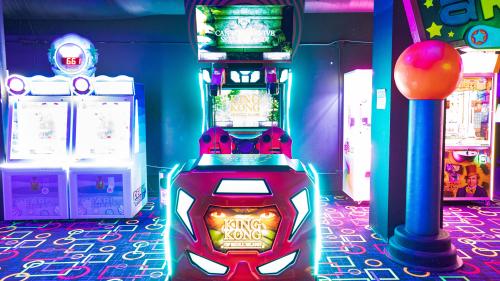 Image for GLO Mini Golf with ID of: 6596460