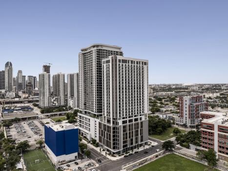 Image for UNI Tower — Luxury Rentals with ID of: 6608588