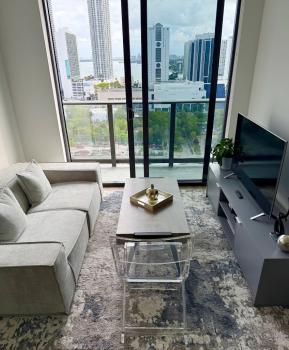 Image for UNI Tower — Luxury Rentals with ID of: 6608589