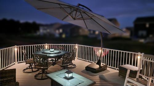 Image for CustomDecks.com by MGE Carpentry with ID of: 6613845