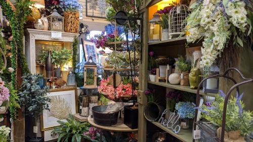 Image for Evergreen Home and Floral with ID of: 6628657