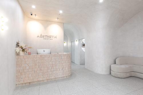 Image for Aesthetik Dental with ID of: 6641372